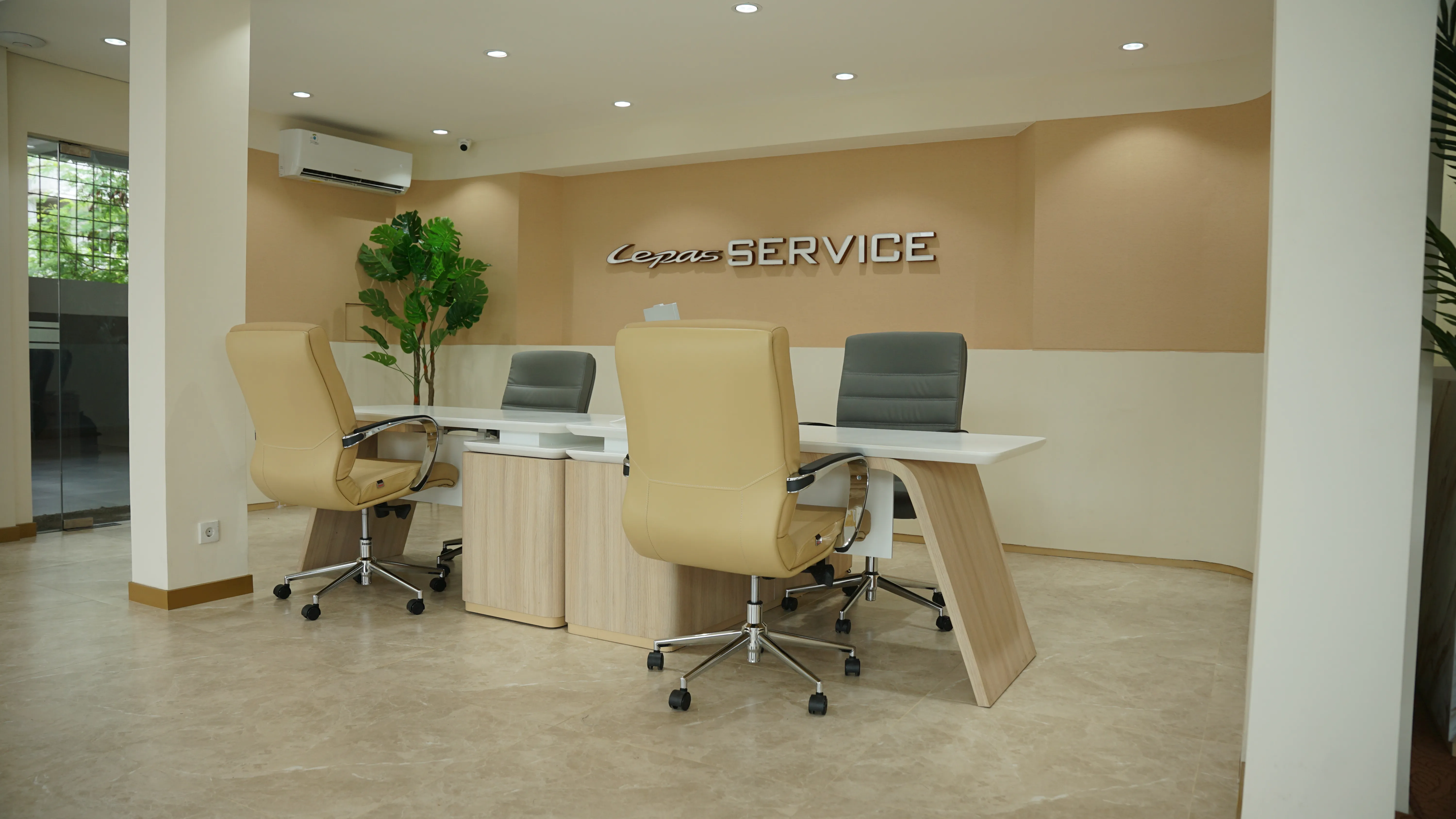 Service Bay