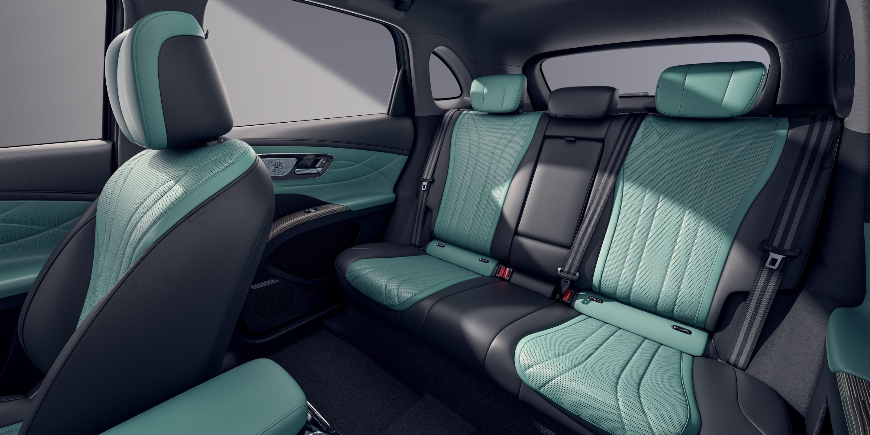 MULTIFUNCTIONAL SEAT